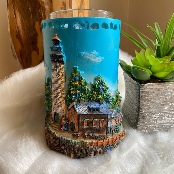 Lighthouse candleholder - Picture 1 of 5